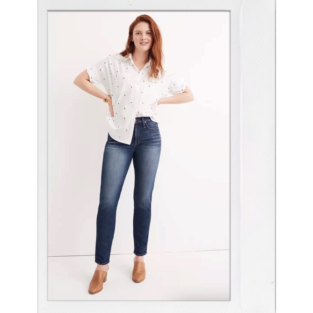Madewell Slim Straight Jeans in William Wash